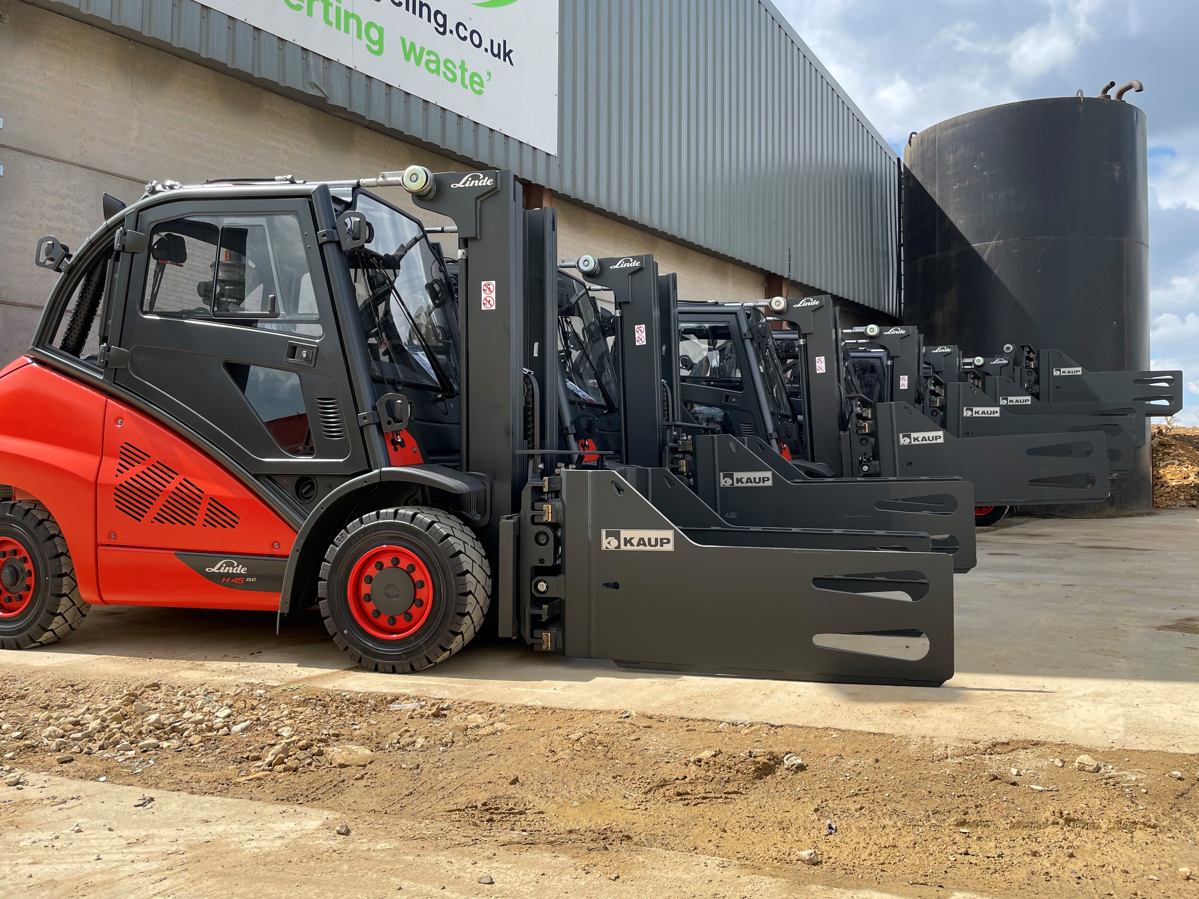 Unlock your fleet’s full potential with forklift attachment hire