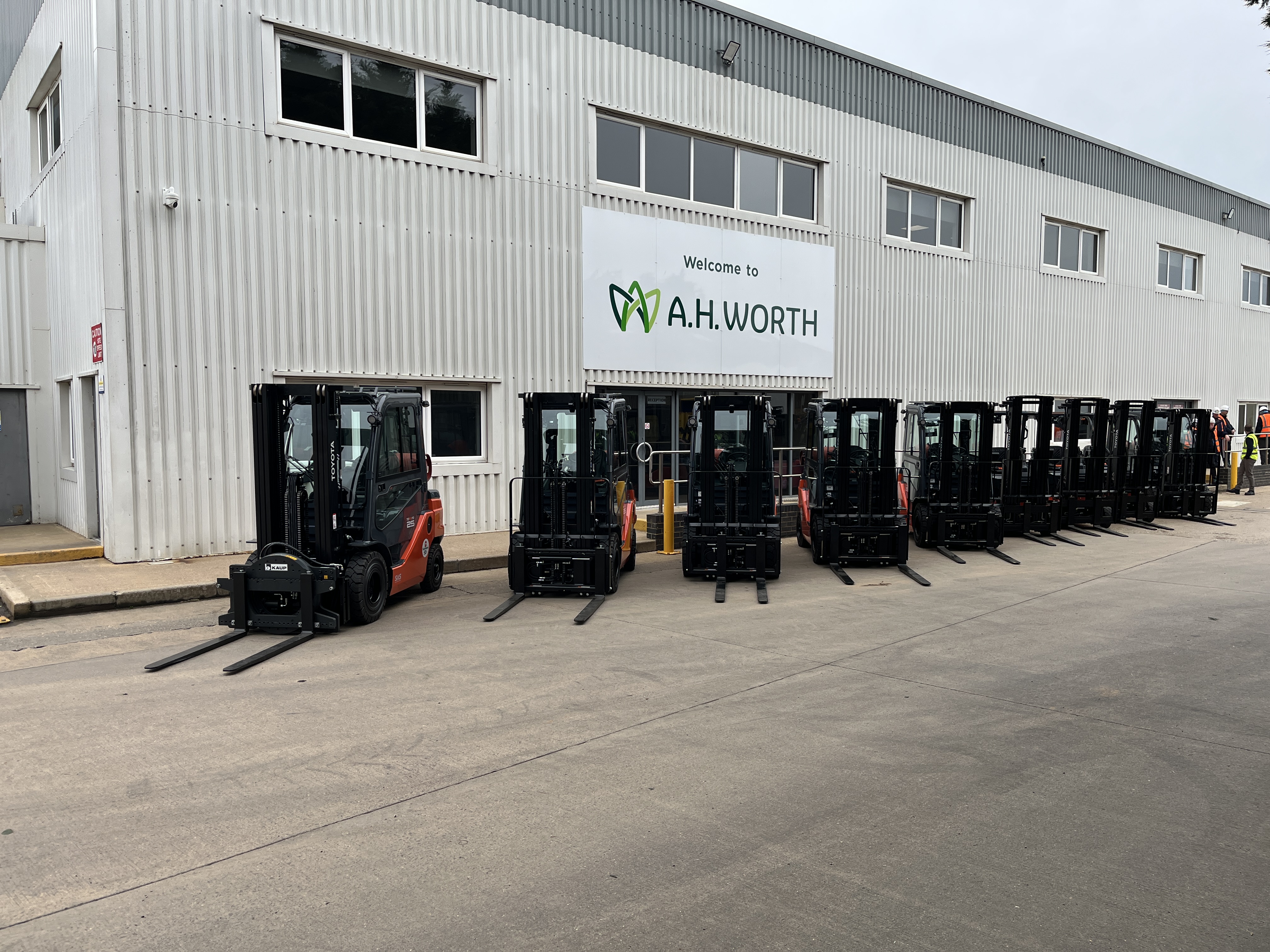B&B Attachments Helps Drive Safety and Efficiency Across A.H. Worth's Forklift Fleet